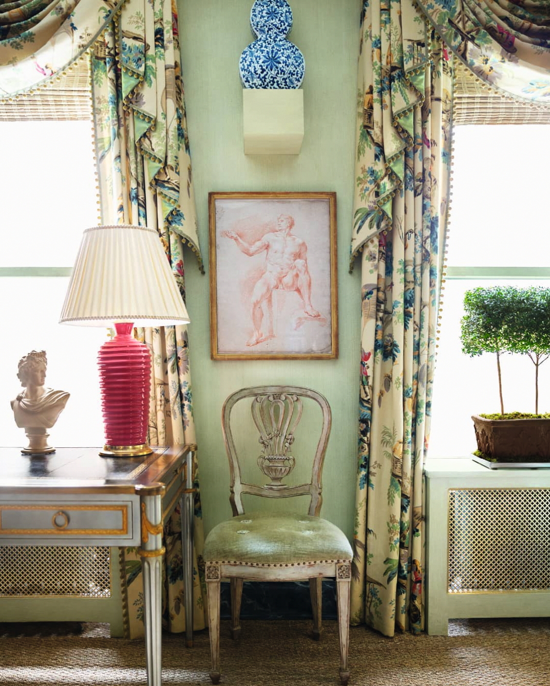 Schumacher&amp;rsquo;s Plaisirs De La Chine fabric