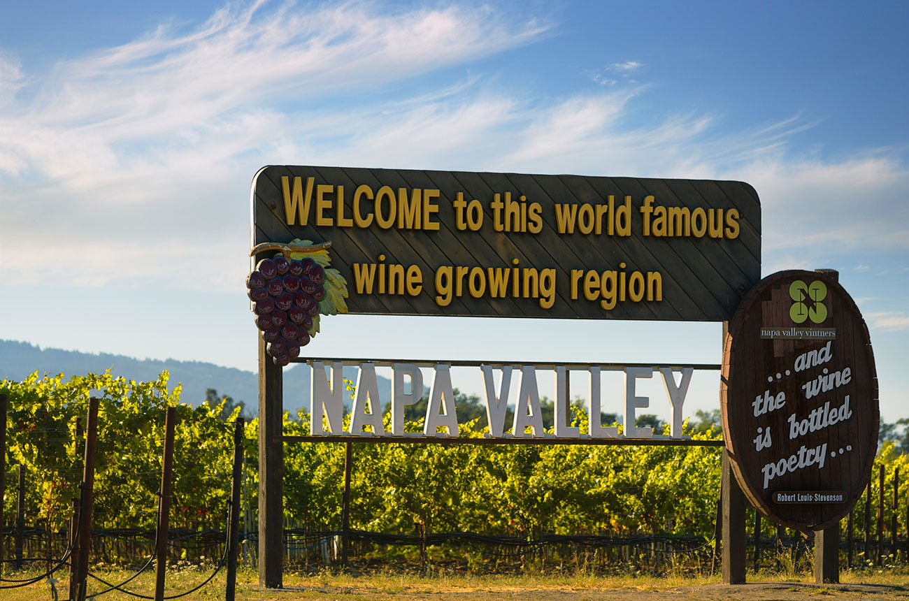Napa Valley wine region welcome sign