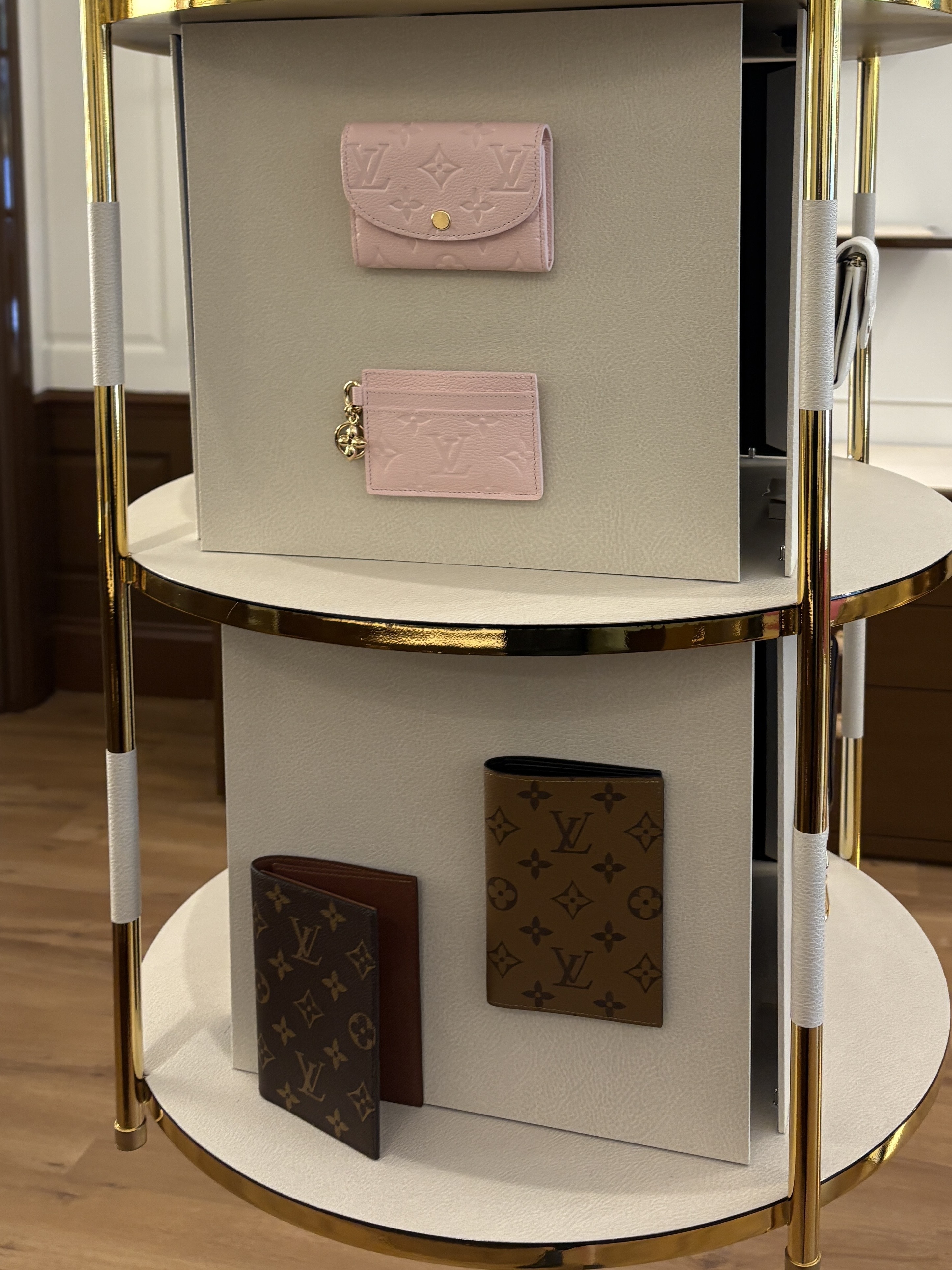 louis vuitton london hotel pop-up