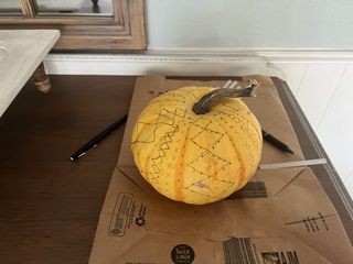 design on pumpkin
