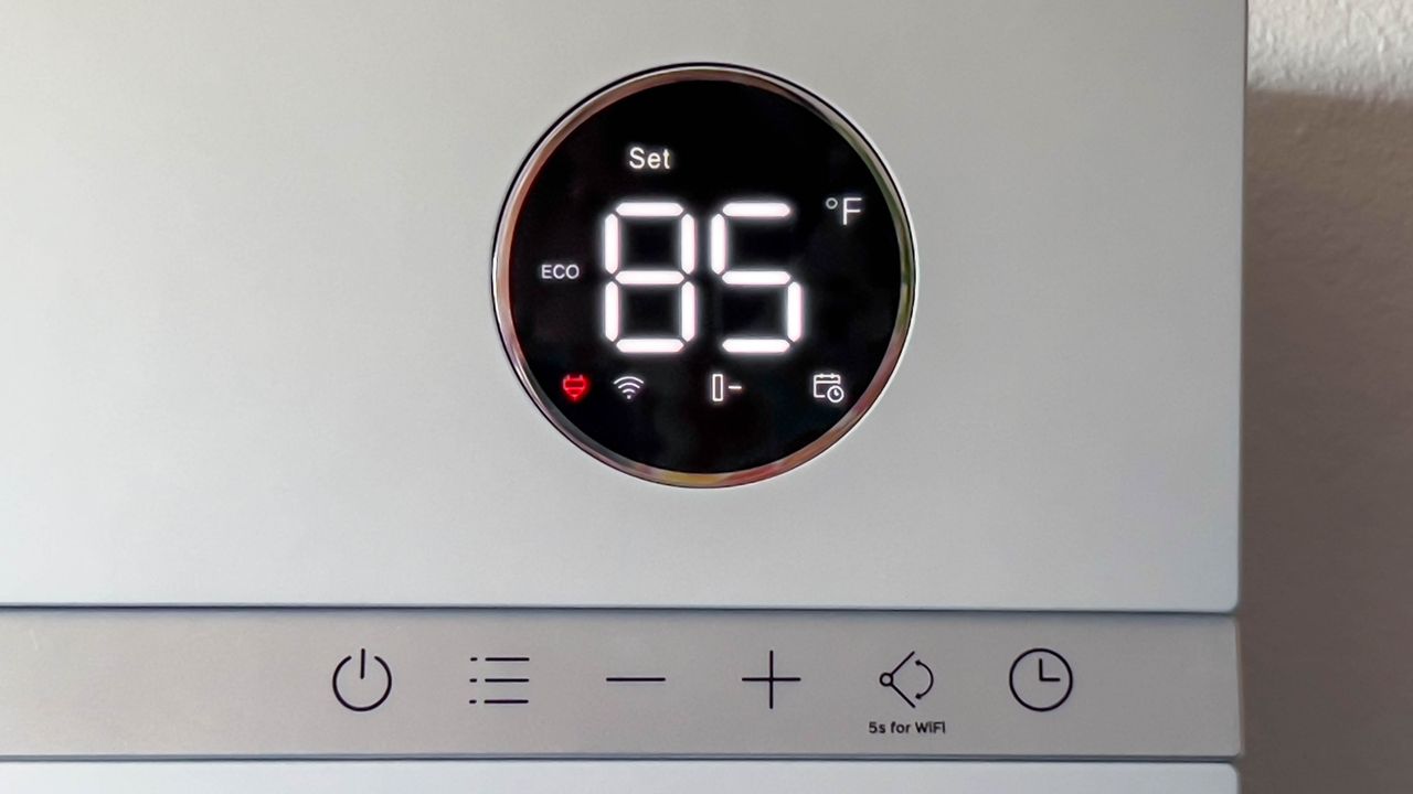 Dreo Smart Wall Heater WH719S during testing