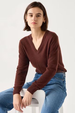 Uniqlo 100% Cashmere V Neck Jumper