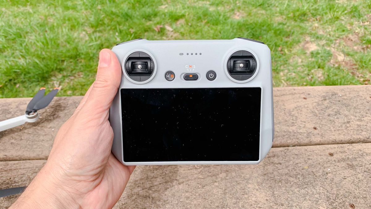 DJI Mini 3 Pro controller