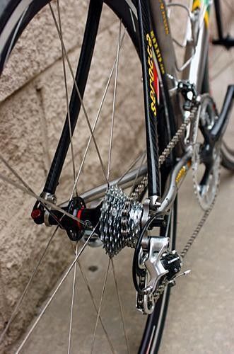 Curvaceous ST carbon seat stays