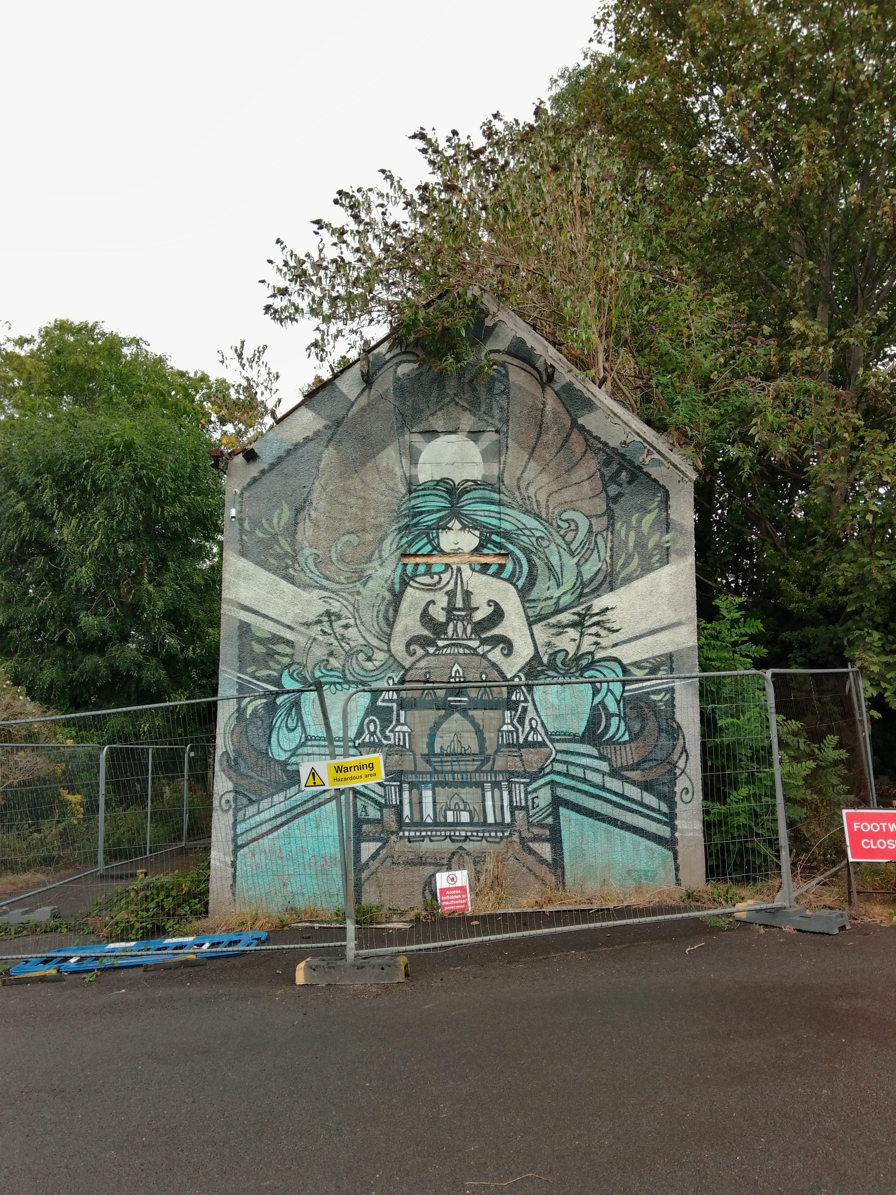 A photo taken on a Kodak PIXPRO C1 compact camera