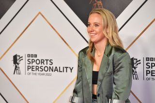 贝丝·米德在2022年BBC体育年度人物颁奖典礼上