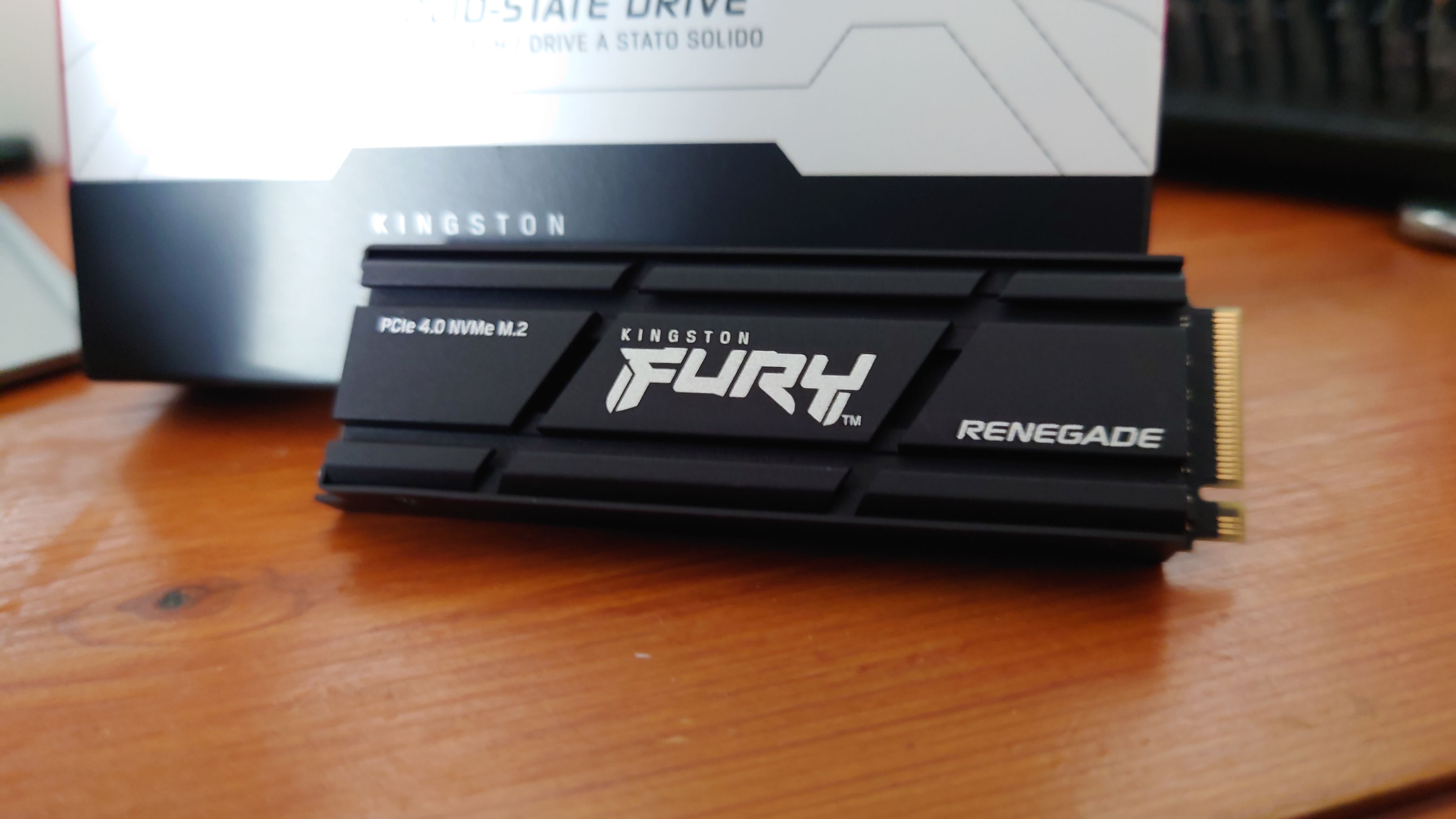 Kingston FURY Renegade – High-Performance PCIe 4.0 NVMe M.2 Gaming SSD -  Kingston Technology