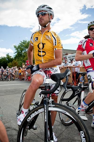 Francisco Mancebo (Rock Racing) gets on the front line in his yellow leader's jersey.