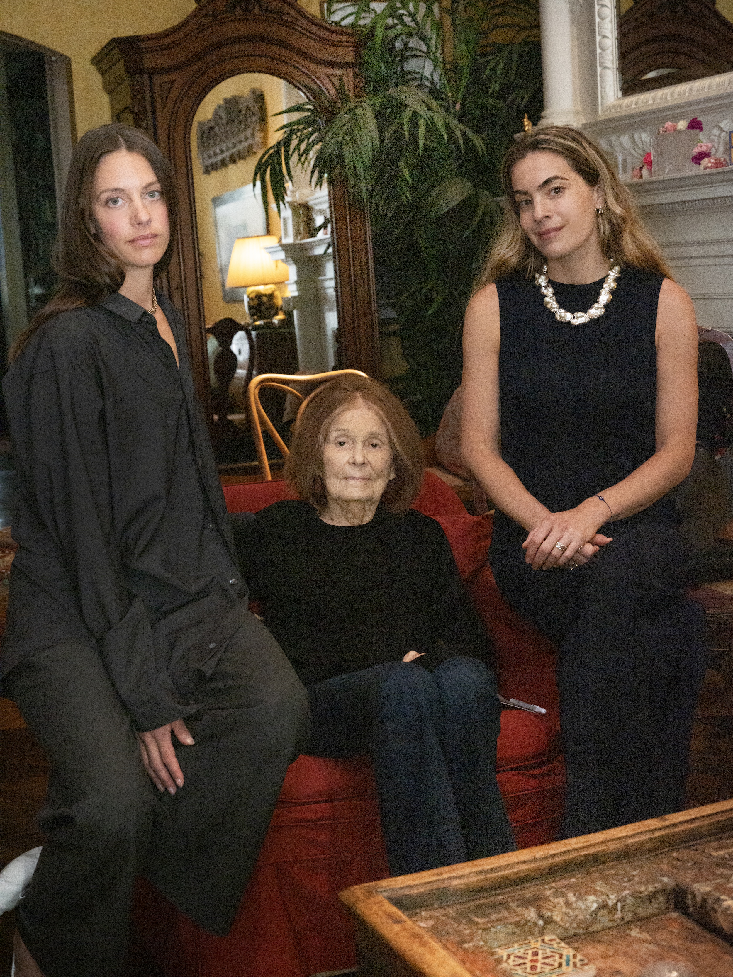 Looni founders Tatiana Steel and Chelsea Leyland with Gloria Steinem