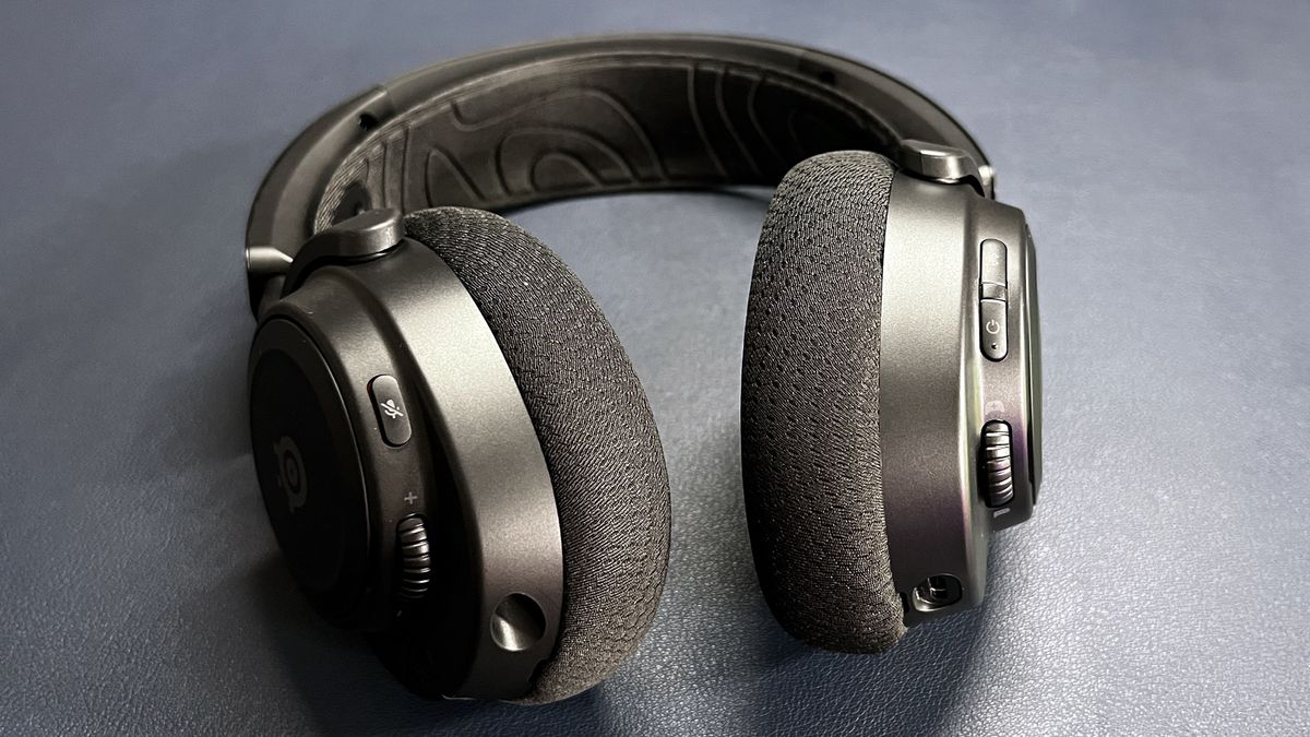 SteelSeries Arctis Nova 7