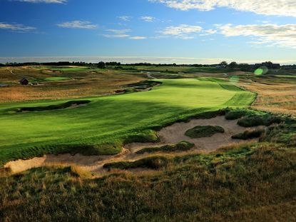 Erin Hills Hole By Hole Guide: Hole 18