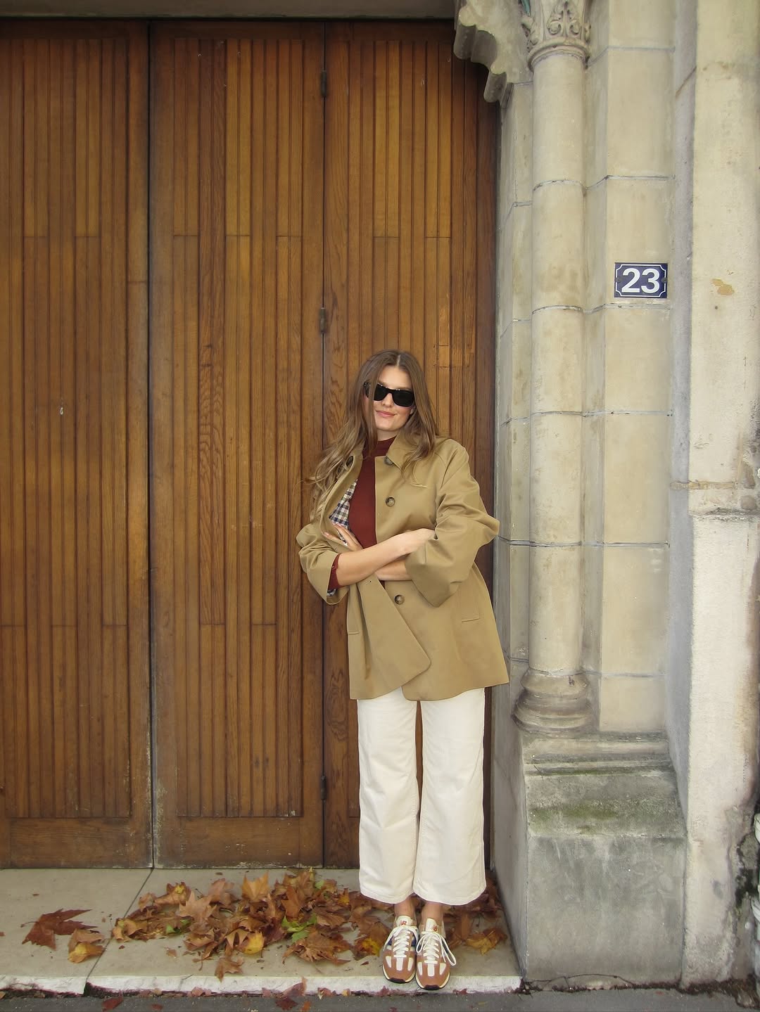 woman wearing winter sneaker outfit 2025