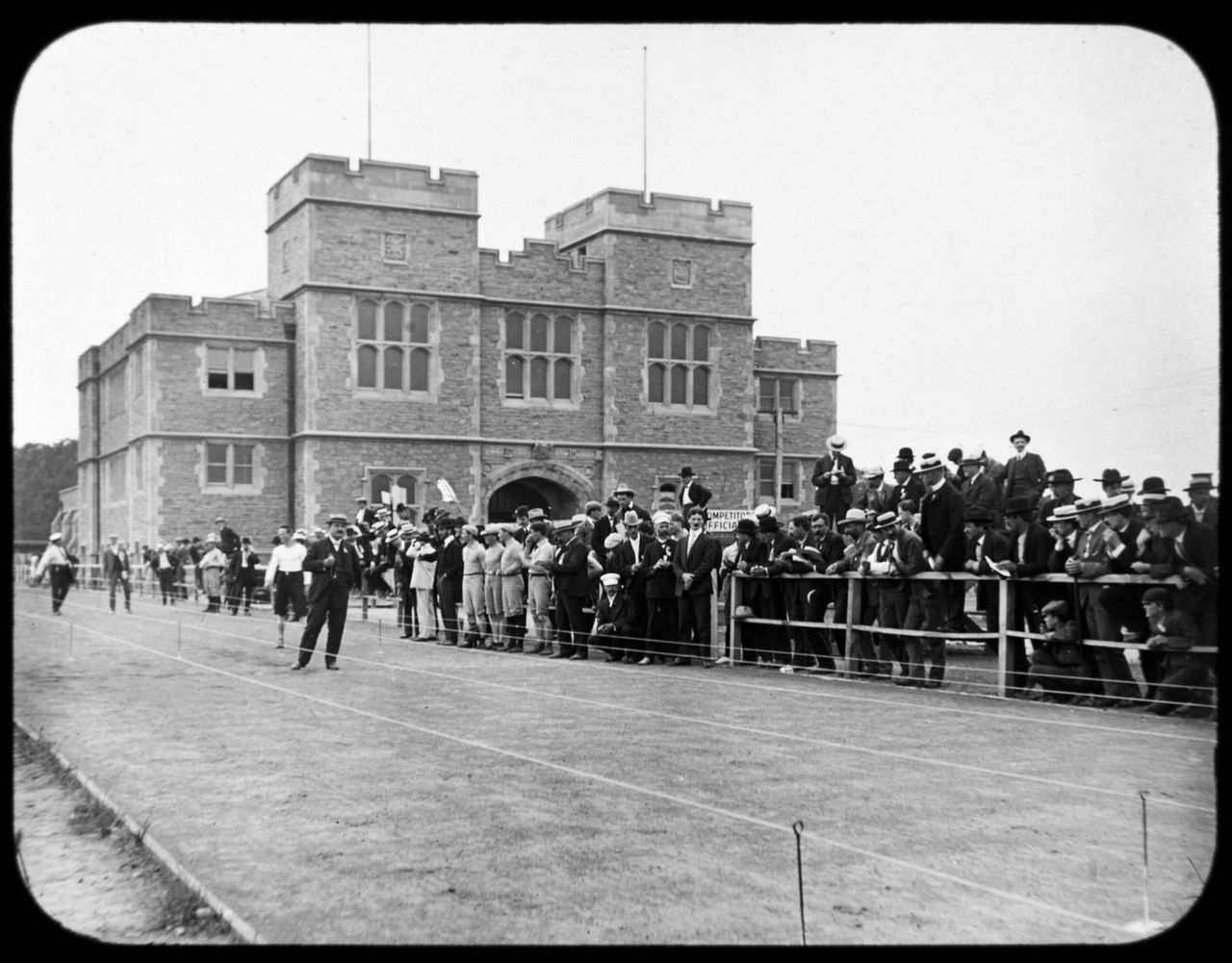 Castles, dirt tracks and crowds peering over a tape: the 1904 Olympics had a very different vibe to what we have today. (Photo By: Education Images/Universal Images Group via Getty Images)