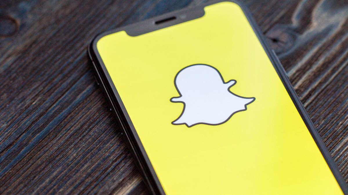 Snapchat's AI Bot Is Rolling Out to Everyone. Here's How It Works