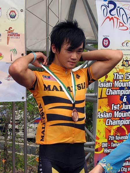 Jeoffrey Jerry Jemie of Malyasia won bronze in the junior men's cross country.