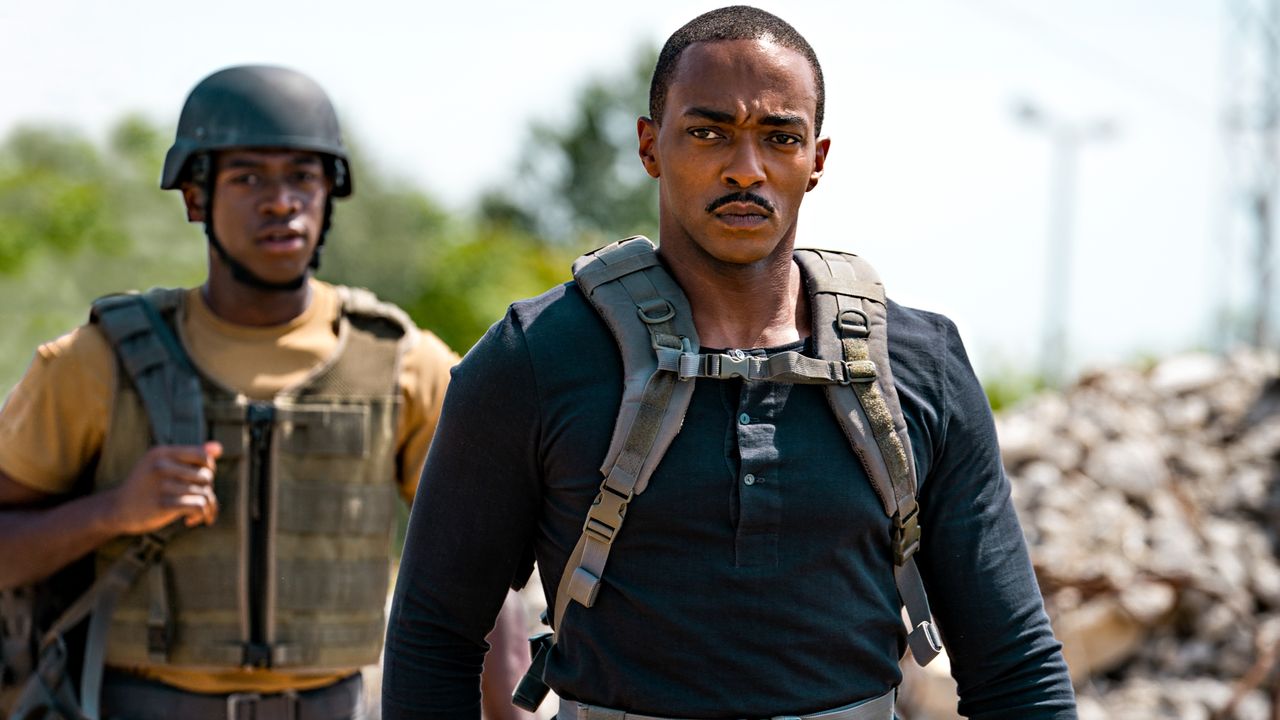 Anthony Mackie and Damson Idris in "Outside the Wire" on Netflix.