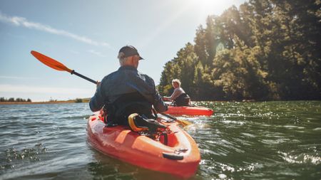 couple in kayaks