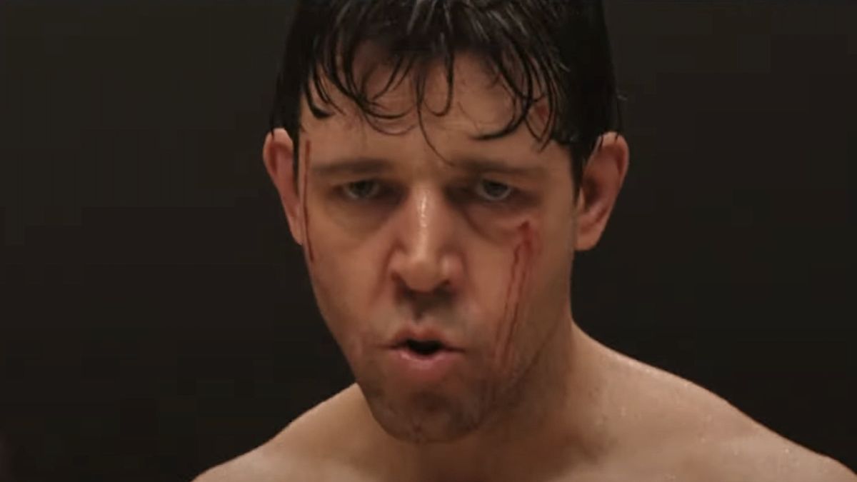 Russell Crowe in Cinderella Man with blood on his face