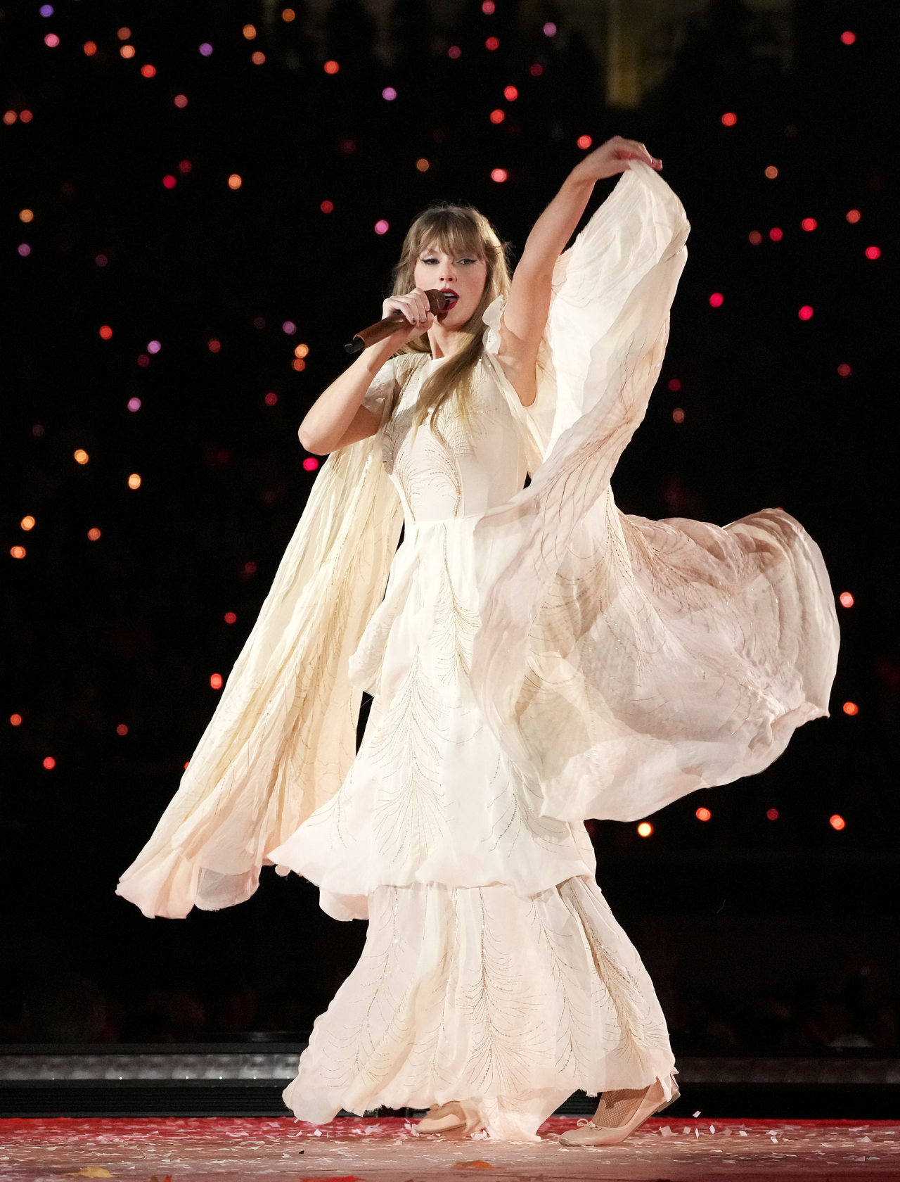 Taylor Swift on Night 2 of Eras Tour in Glendale, AZ