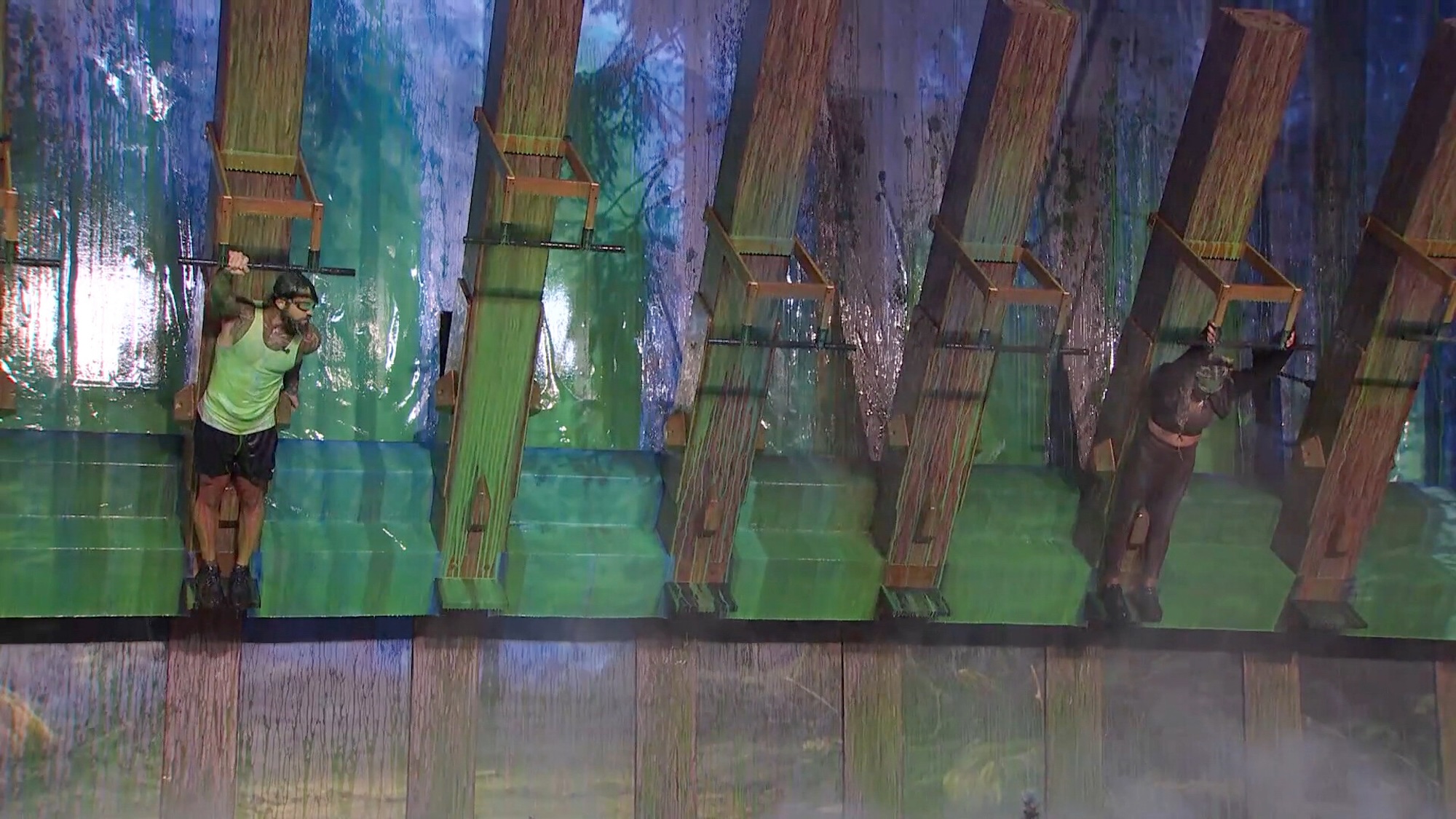 Kamu and LaTrice on the wall in Big Brother season 28