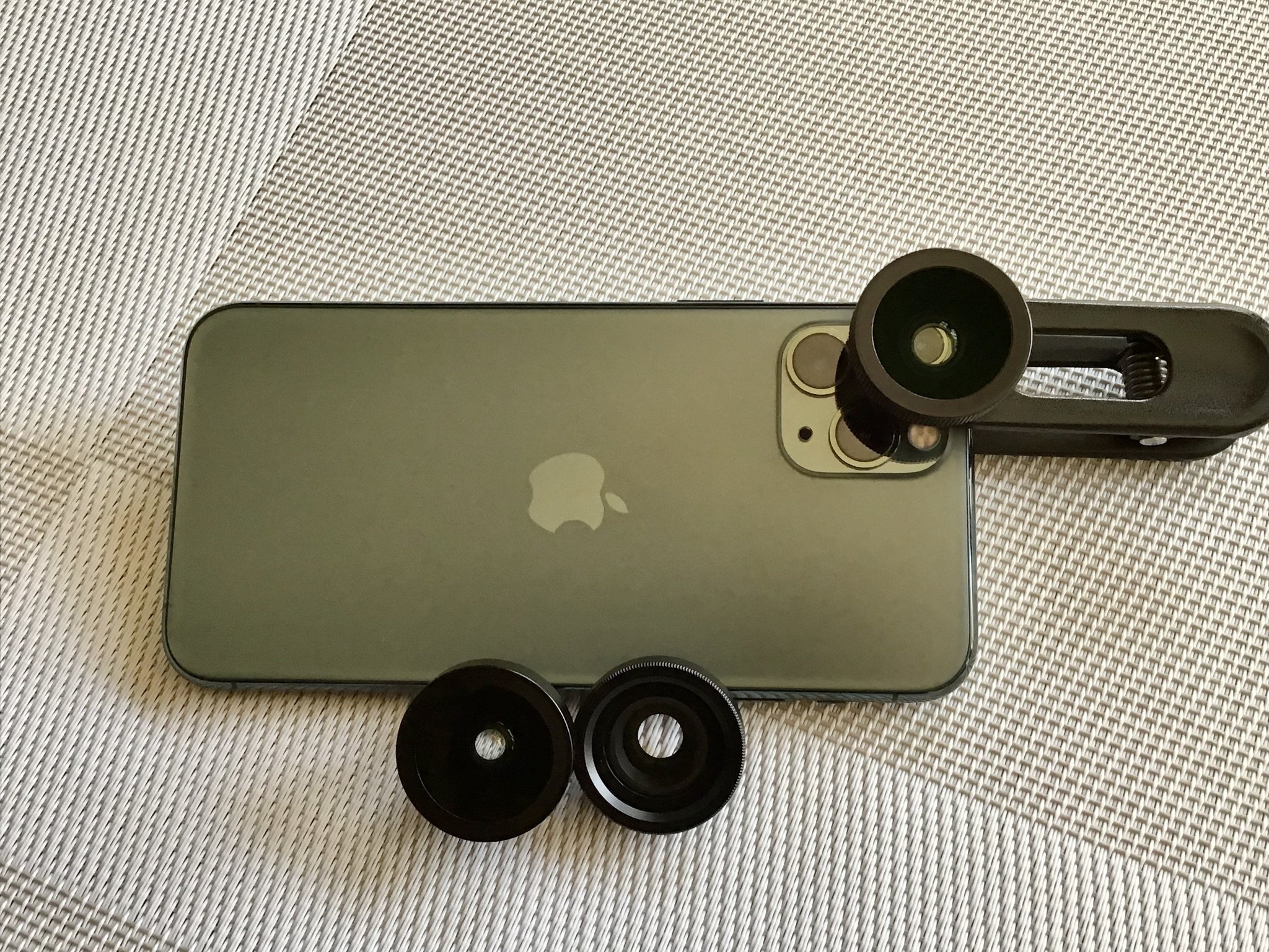 Kaal Observatie Momentum Hitcase OneClip Lens Clip and TrueLUX Lens Bundle review: Up your iPhone  photography game | iMore