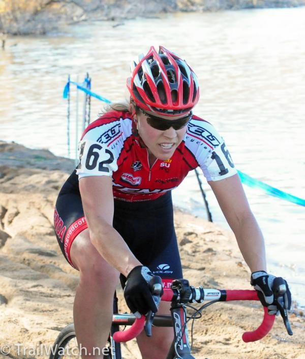 Amanda Carey (Kenda/Felt) riding along the beach