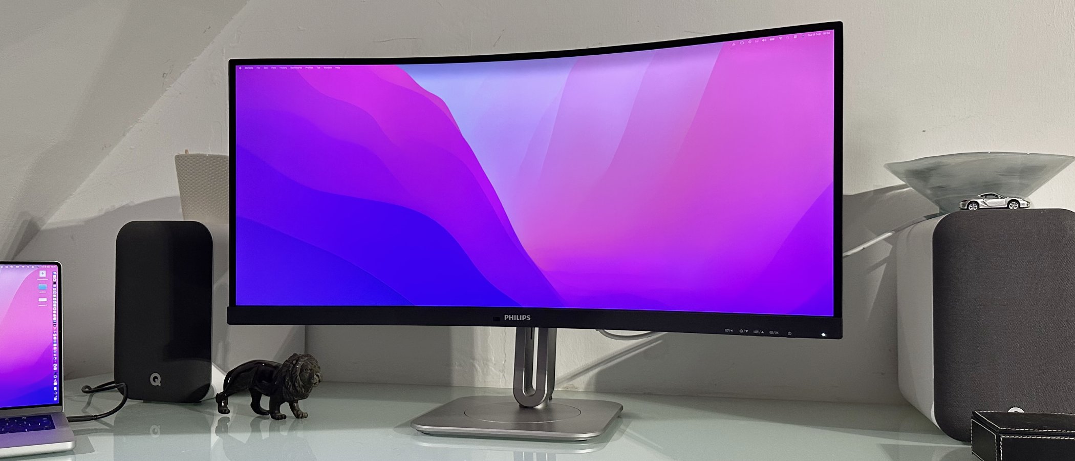 The Philips 34B2U5900C 5K2K monitor in a home office during our testing