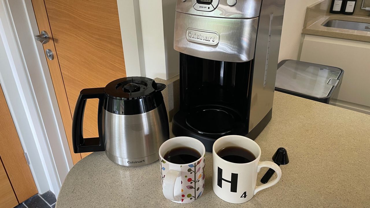 Cuisinart Grind &amp; Brew Coffee Maker review - header image