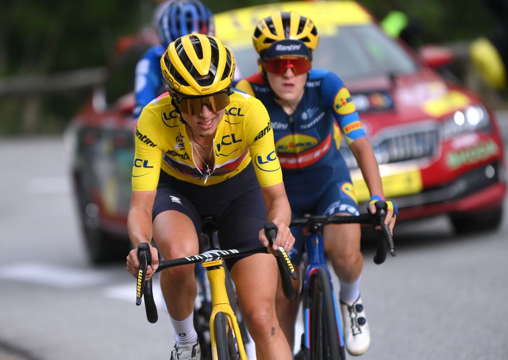 ALPE DHUEZ FRANCE AUGUST 18 Katarzyna Niewiadoma of Poland and Team CanyonSRAM Racing Yellow Lader Jersey compete in the chase group during the 3rd Tour de France Femmes 2024 Stage 8 a 1499km stage from Le GrandBornand to Alpe dHuez 1828m UCIWWT on August 18 2024 in Alpe dHuez France Photo by Alex BroadwayGetty Images