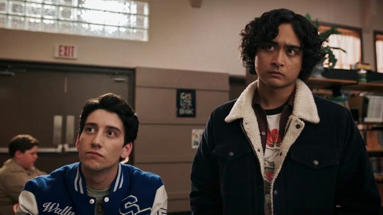 Milo Manheim and Kristian Ventura looking up in School Spirits.