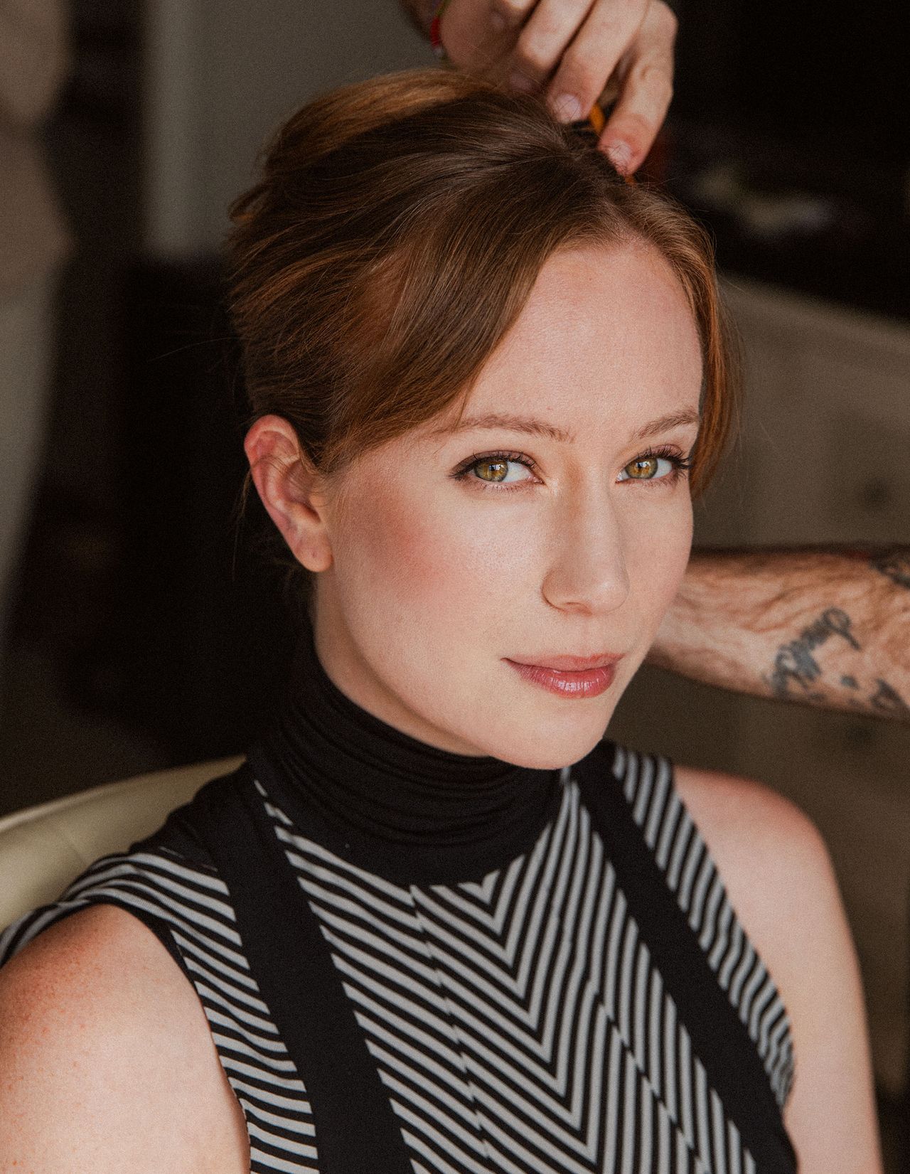 Hannah Einbinder "Worked Up" to Her 'Hacks' Season 4 Premiere Dress | Marie Claire