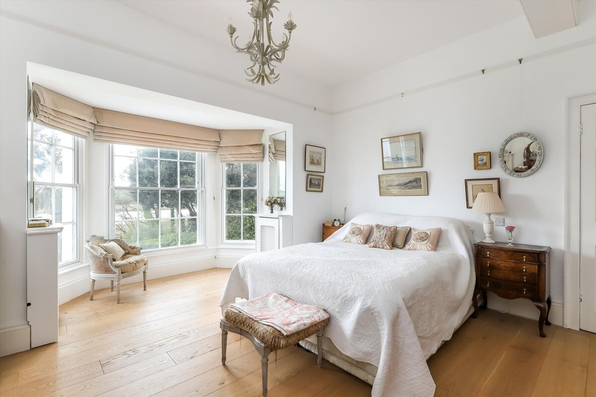Property for Sale in Lymington in Hampshire