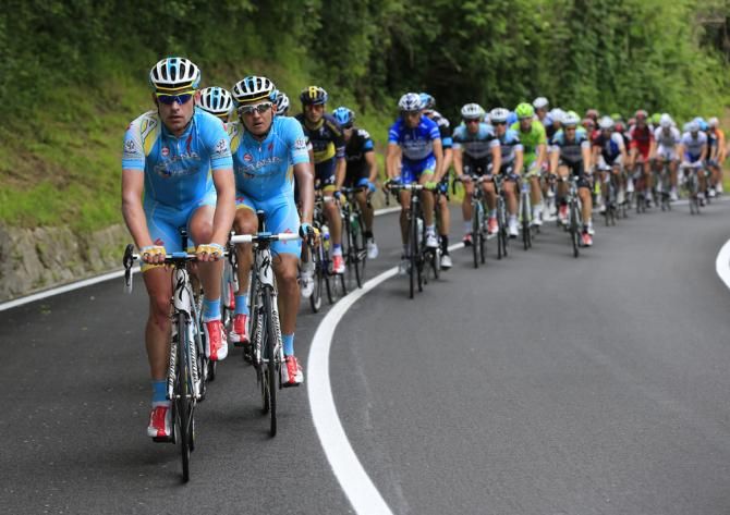 Astana set the pace for Vincenzo Nibali