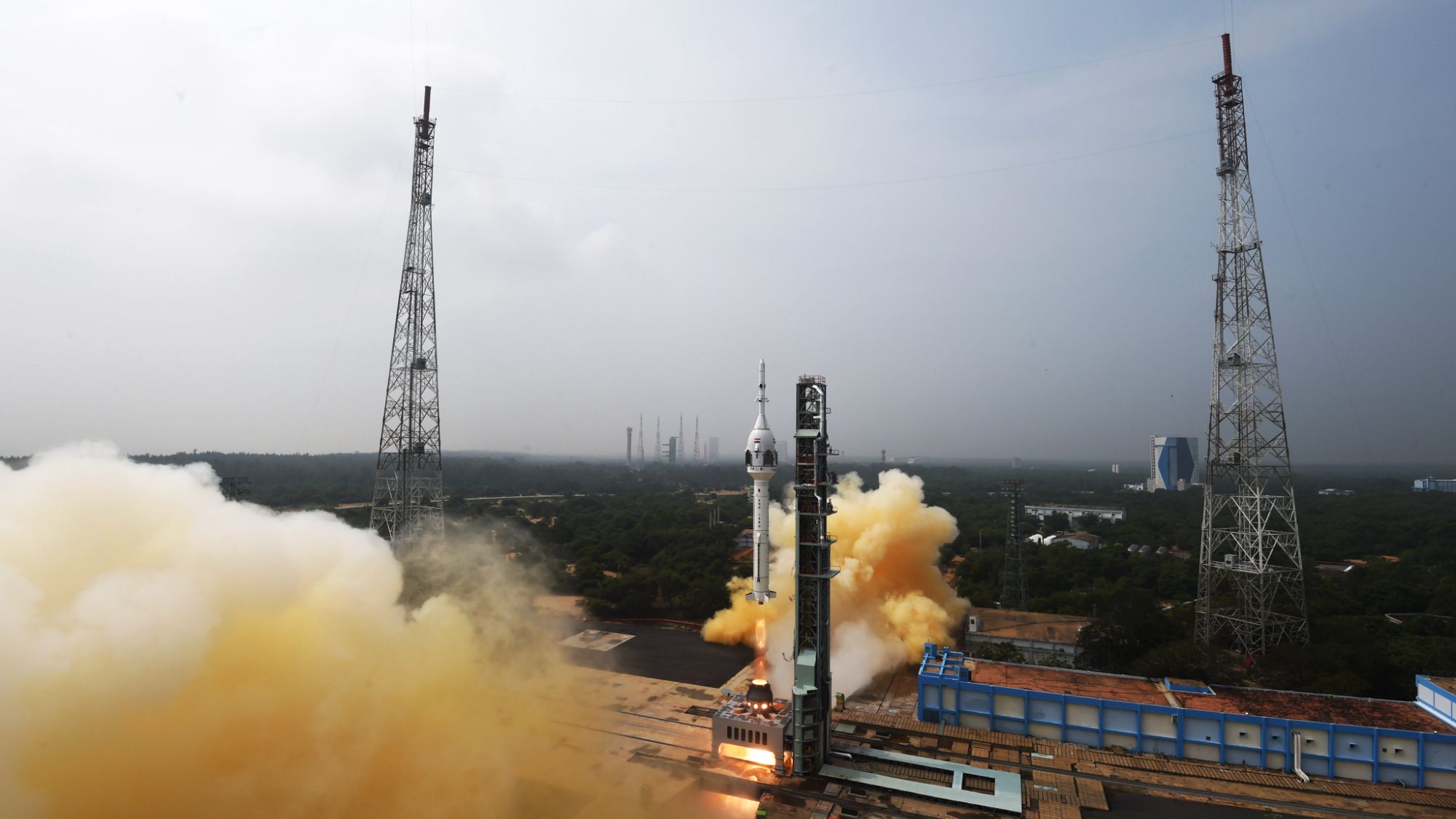 India Tightens ISRO Exit Rules as Talent Drain Hits Key Missions