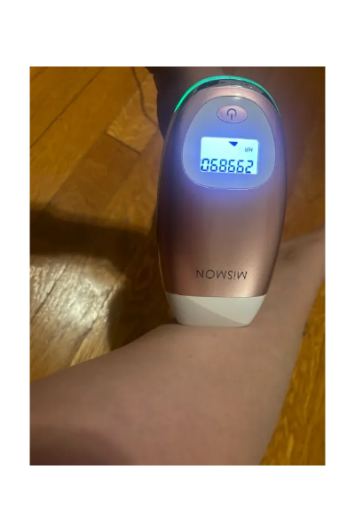 Fashion E-Commerce Editor Julia Marzovilla tests the Mismon Hair Removal Device