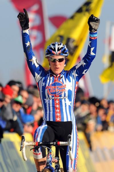 Katie Compton (Planet Bike) won for the third time in her career at Koksijde, Belgium.