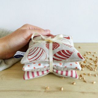 Charlotte Macey Christmas Baubles Wheat Hand Warmers