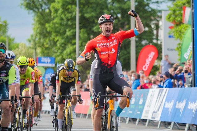 Phil Bauhaus festeggia il successo (Bettini Photo)