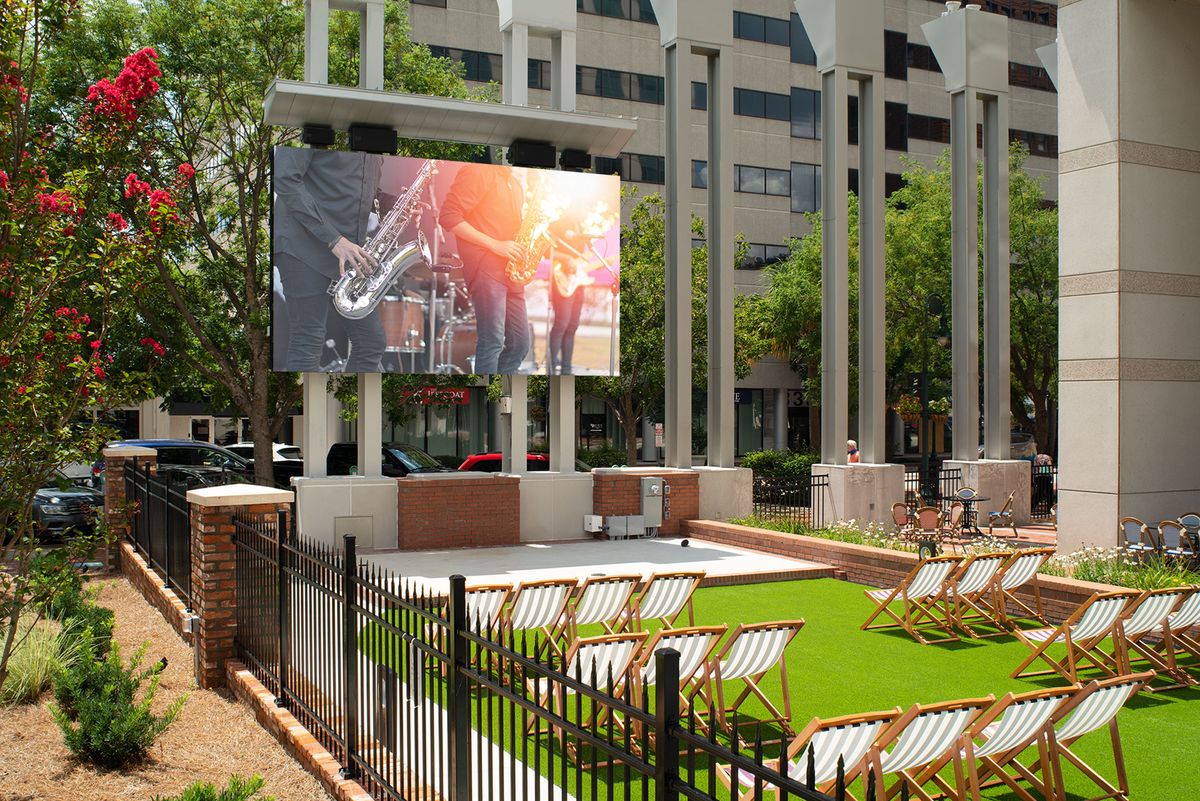 Market on Main in Columbia, SC features nearly 24-foot-long, 8-foot-high Planar VVR Series LED video wall with a 3.9 millimeter pixel pitch, supporting a wide range of events and providing a dynamic viewing experience for visitors.