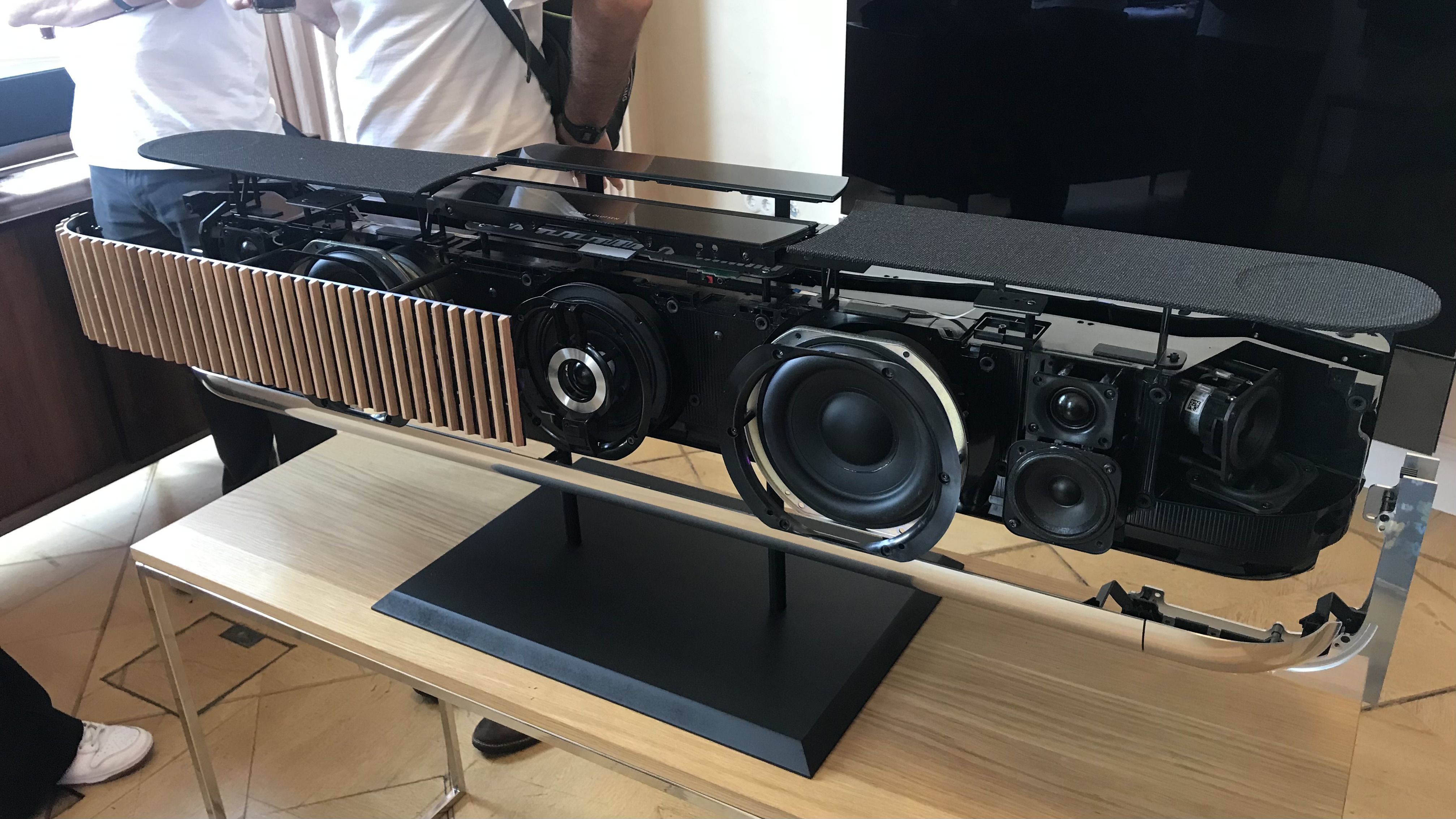 B&o Soundbar: Innovatieve Geluidstechnologie Voor Thuis