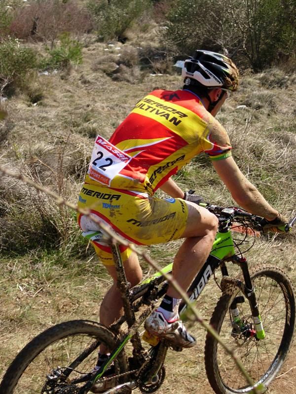 Jose Antonio Hermida rides to a fifth place.