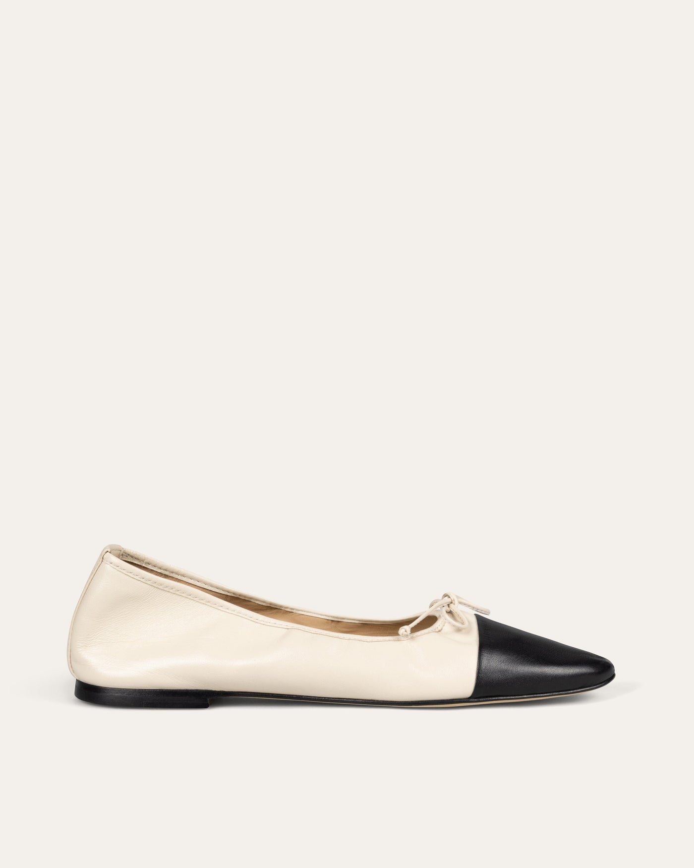 Gala, White Leather