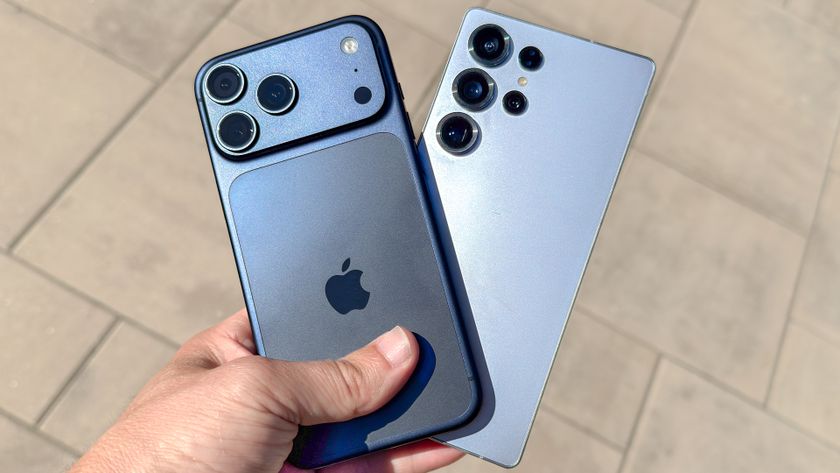 iPhone 17 Pro Max and Galaxy S25 Ultra held in the hand.