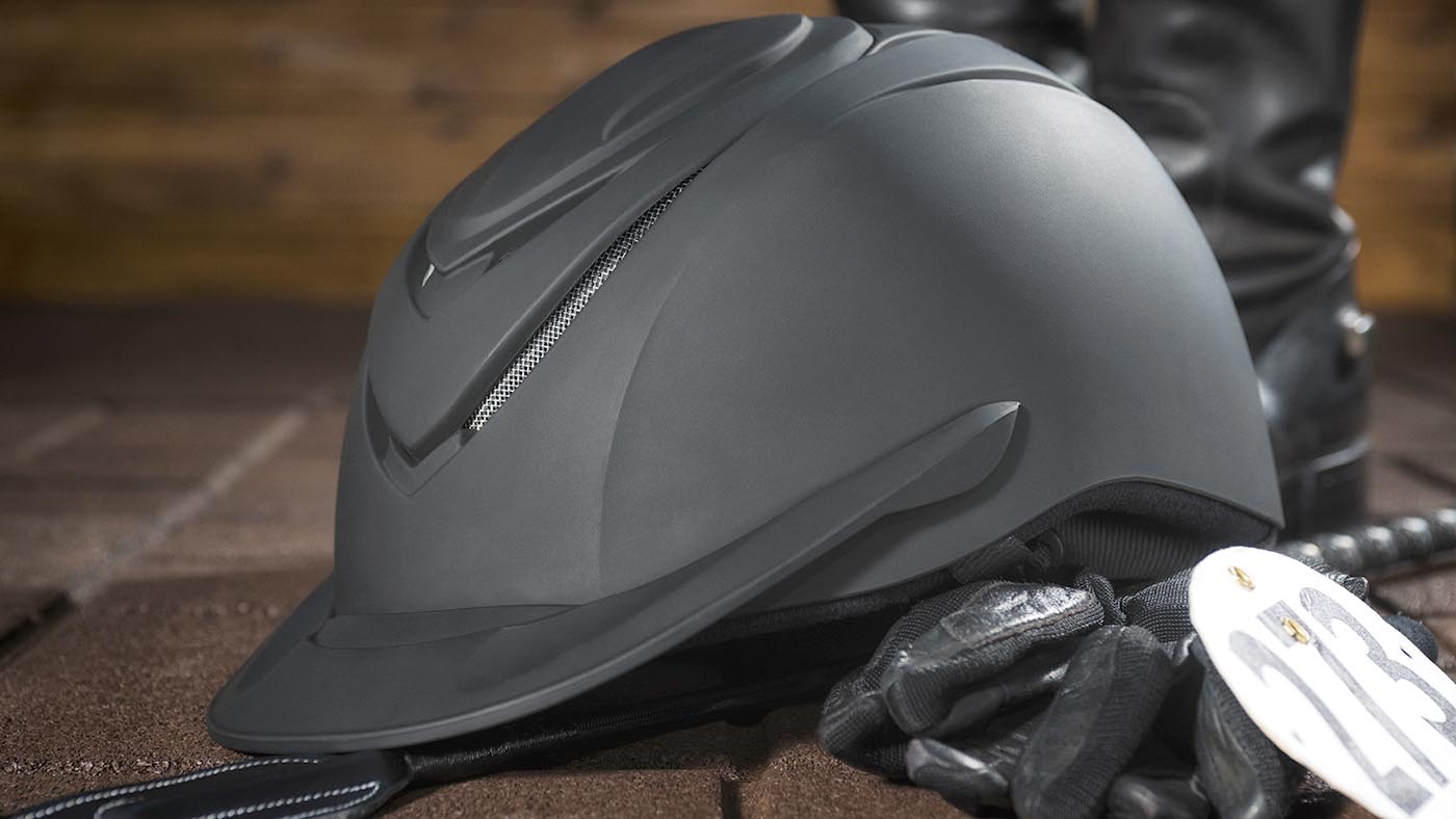 Adjustable riding helmet