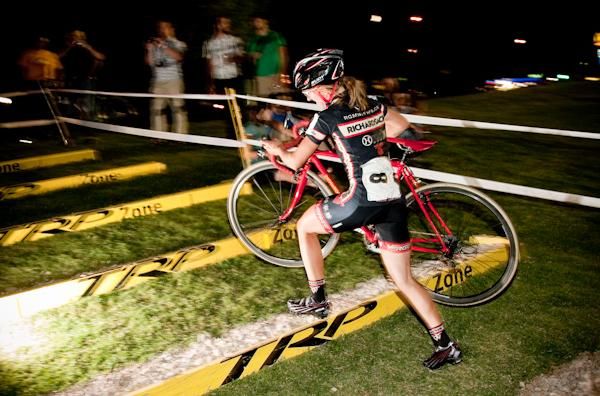 Amy Dombroski (RGM Watches - Richard Sachs - Radix) tackles the run-up on her way to a ninth place finish.