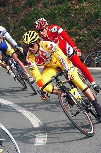 Gilberto Simoni corners on his way to finishing 139th