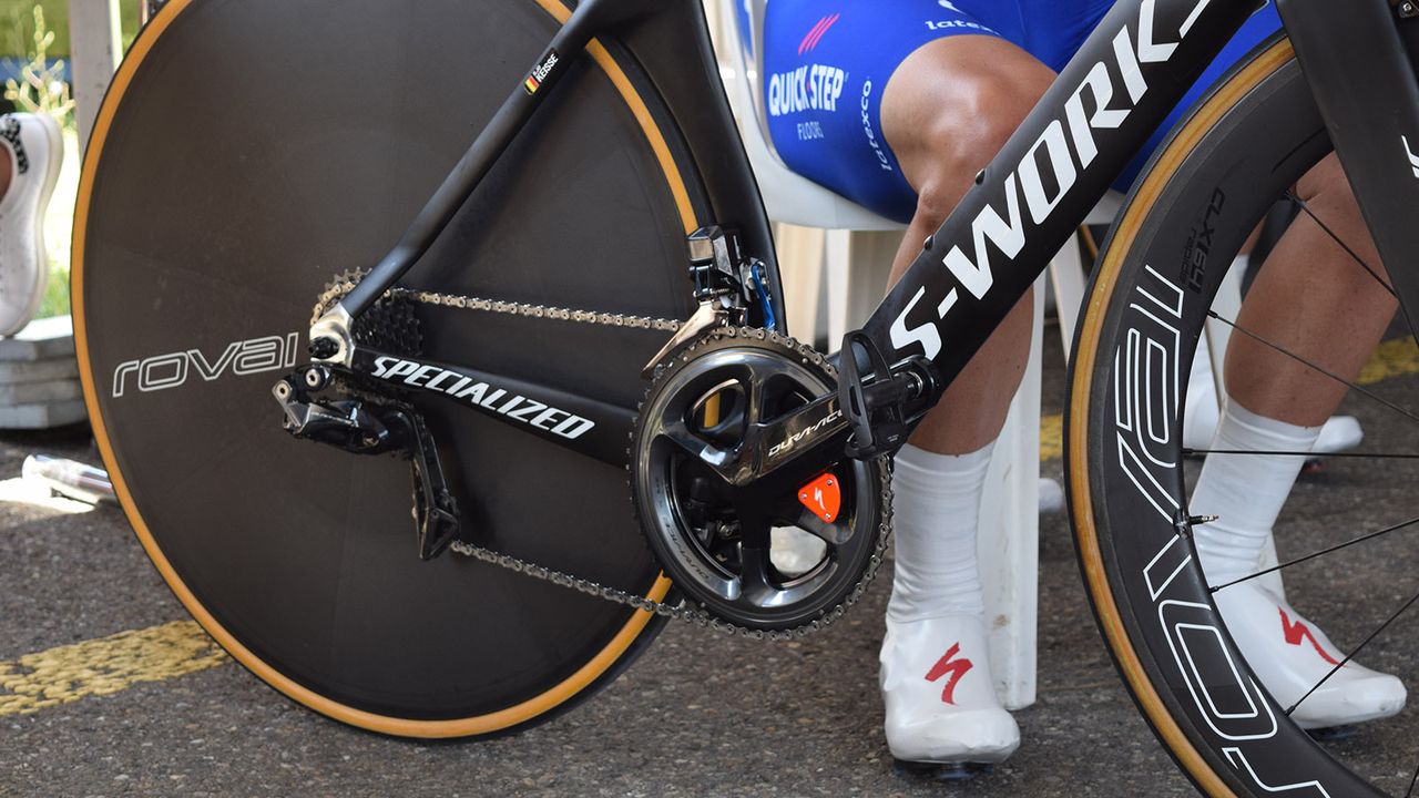 Iljo Keisse's Specialized power meter had a fluro makeover for the stage