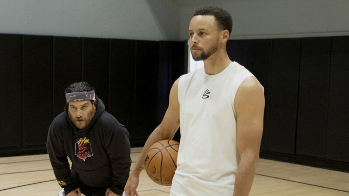 Adam Pally and Steph Curry for Mr. Throwback Season 1x01