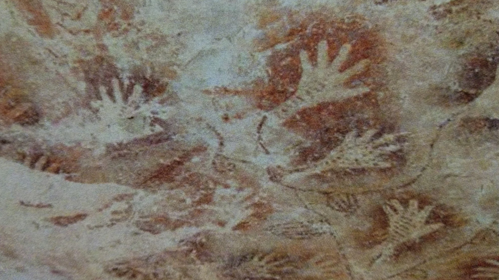 Indonesian hand stencil rock art discovered in Borneo in 2018