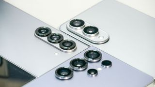 Galaxy S25 Edge vs Galaxy S25 Ultra.